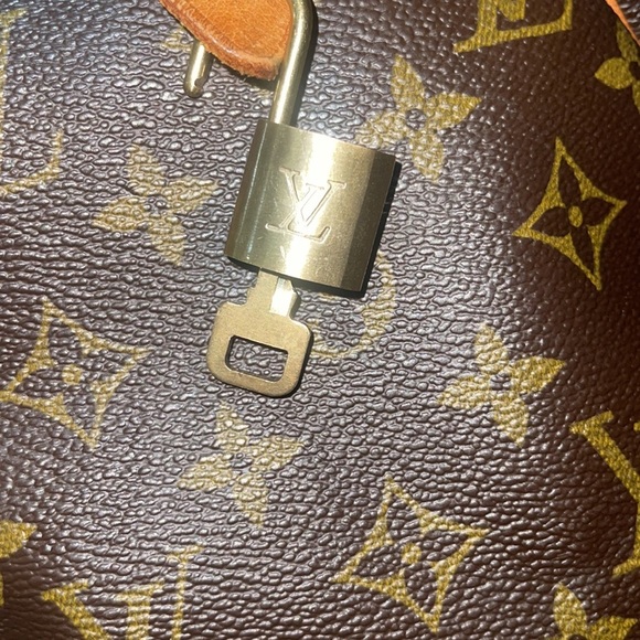 ‼️LOUIS VUITTON SPEEDY 30‼️ - Picture 4 of 15